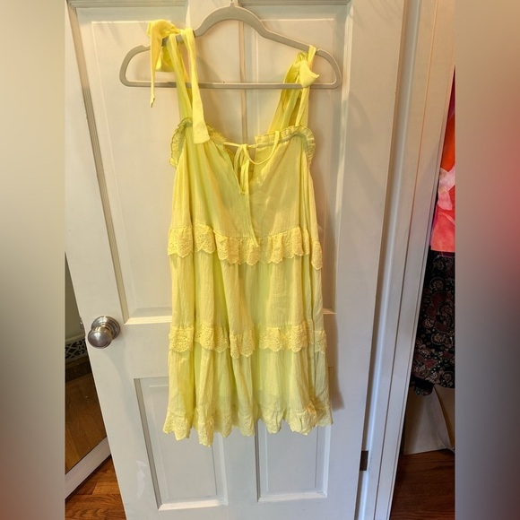 The Impeccable Pig Other - The Impeccable Pig Yellow Lace Chemise